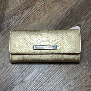 Victoria’s Secret Wallet